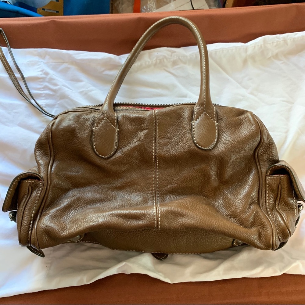 Marc Jacobs Large Beige Satchel Handbag - Picture 2 of 7